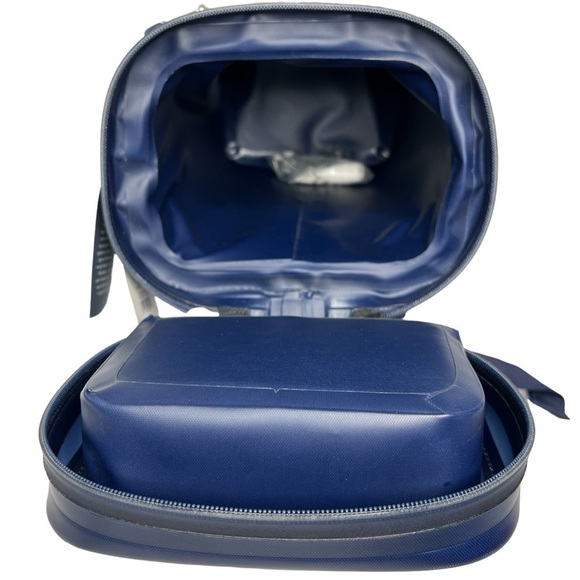 NWT Limited Edition Vineyard Vines x Target Navy Padded Shoulder Sling Cooler - Picture 8 of 16